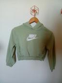 Sweat court taille 8 ans. Nike