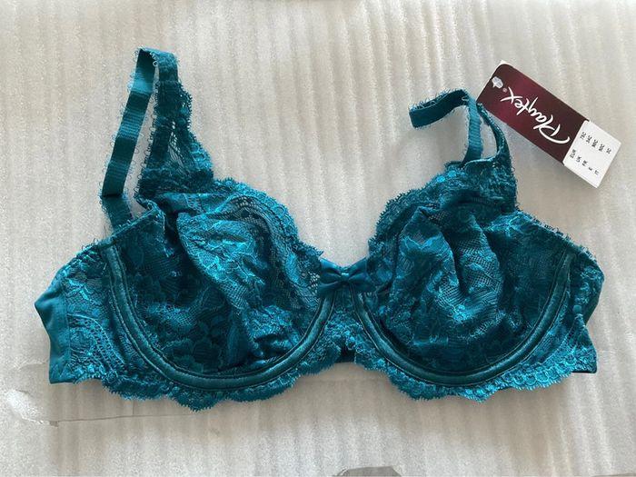 Soutien-gorge bleu Playtex neuf - photo numéro 4