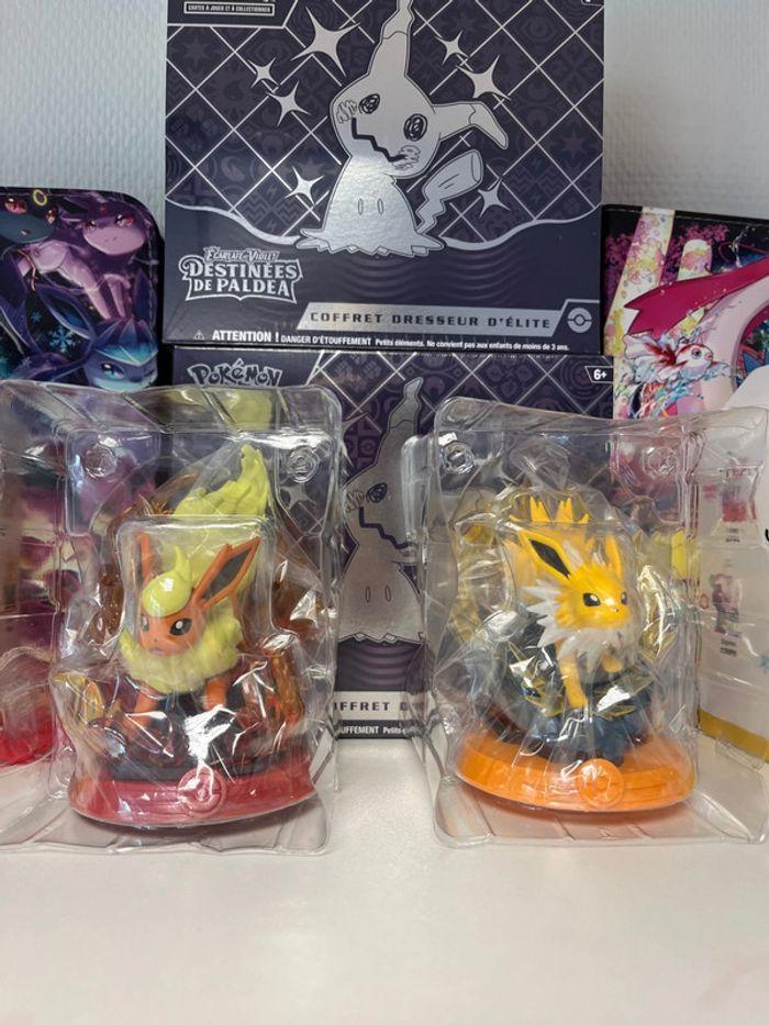 🔥 [PRO] Magnifique Duo de figurines Pyroli et Voltali Pokémon  neuve - boutique pro - Funism - photo numéro 2