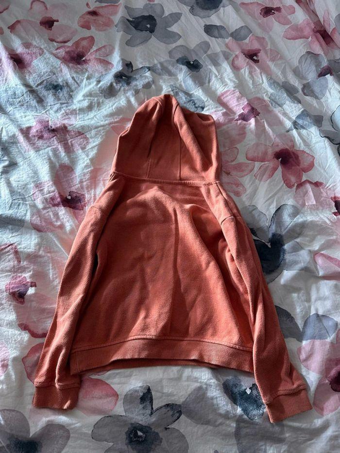 Pull à capuche orange kiabi 8 ans - photo numéro 2