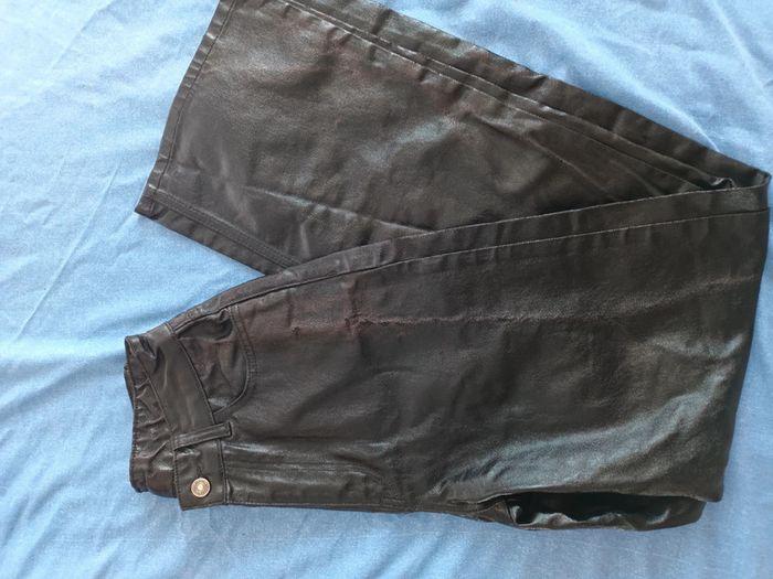 Pantalon simili cuir jamais porté T36 - photo numéro 2