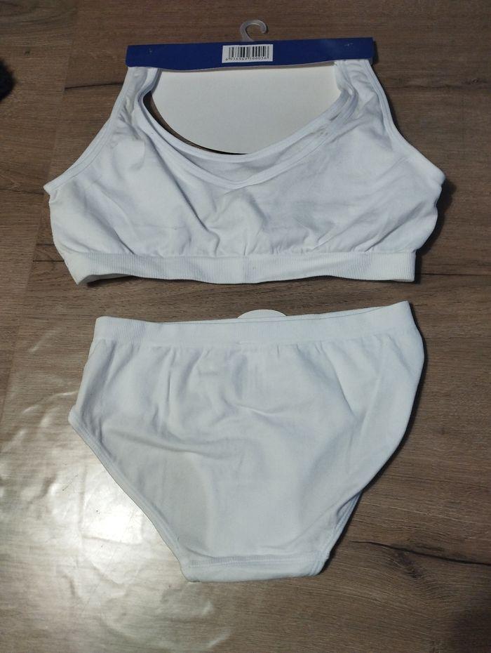 Ensemble brassière culotte fille neuf. 12 ans - photo numéro 2