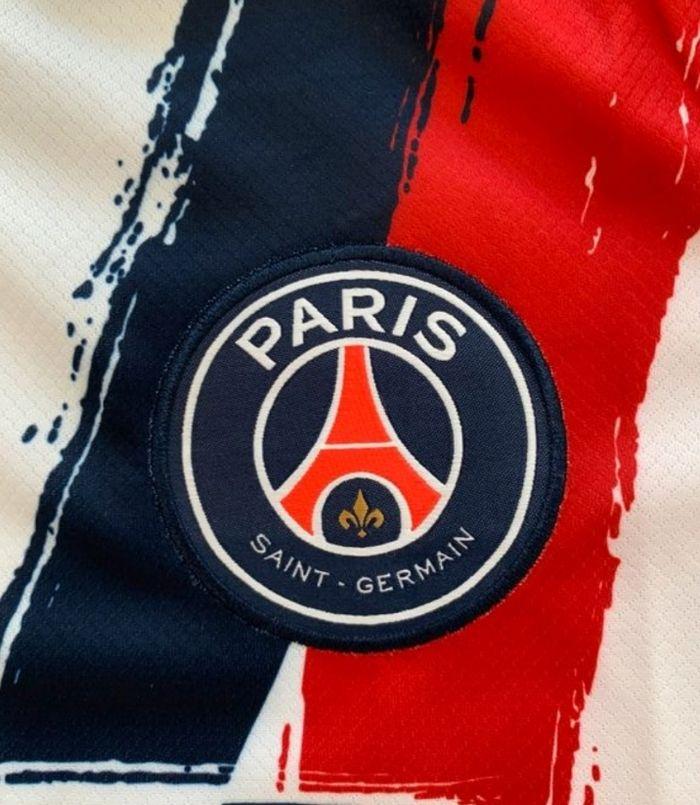 Maillot PARIS SAINT-GERMAIN extérieur taille M - photo numéro 8