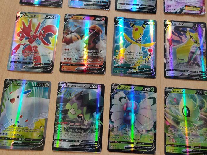 Lot 33 cartes Pokémon Vmax V - photo numéro 4