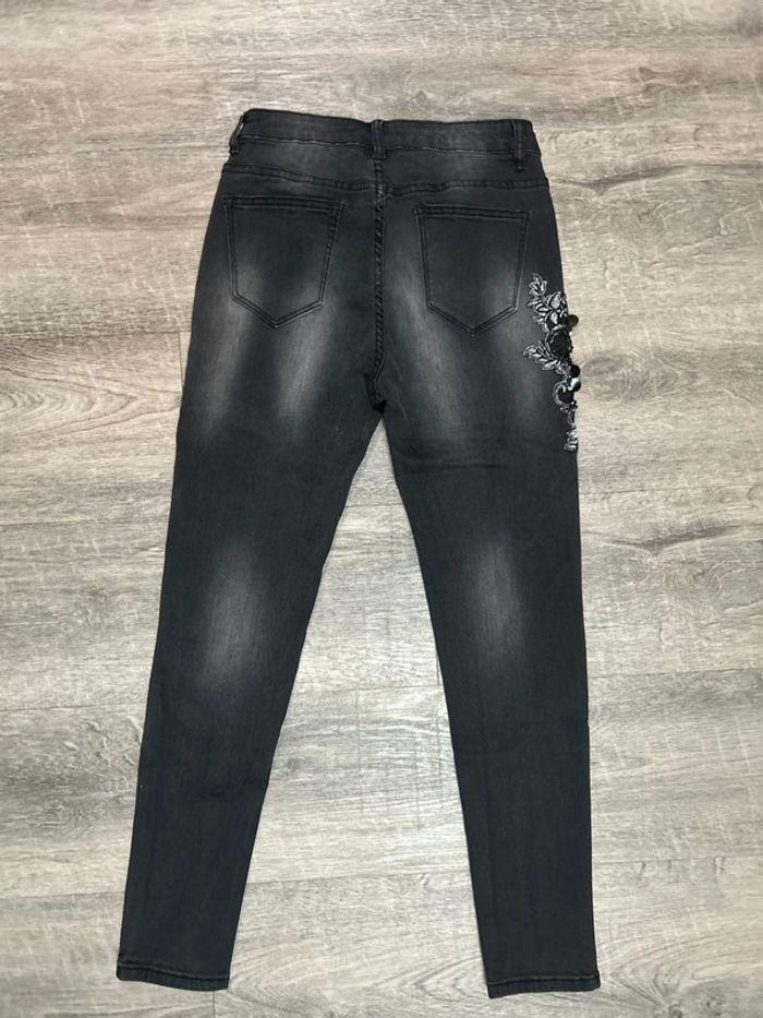 Jean skinny noir broderie floral - photo numéro 8