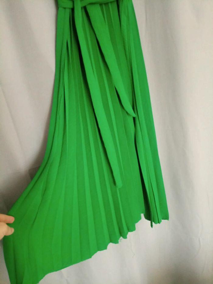 Robe verte plissée - photo numéro 3