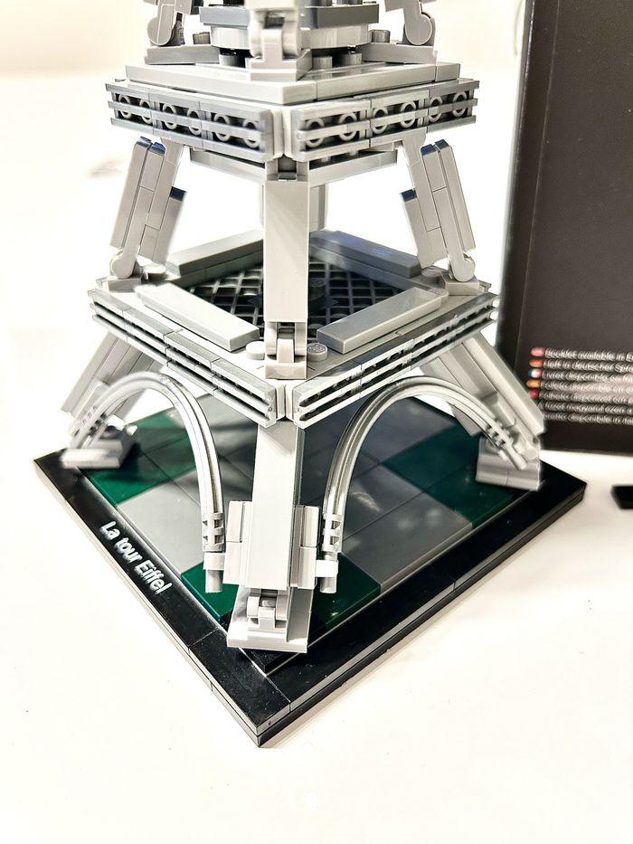 Lego Architecture - Set La Tour Eiffel - 21019 - Complet - photo numéro 3