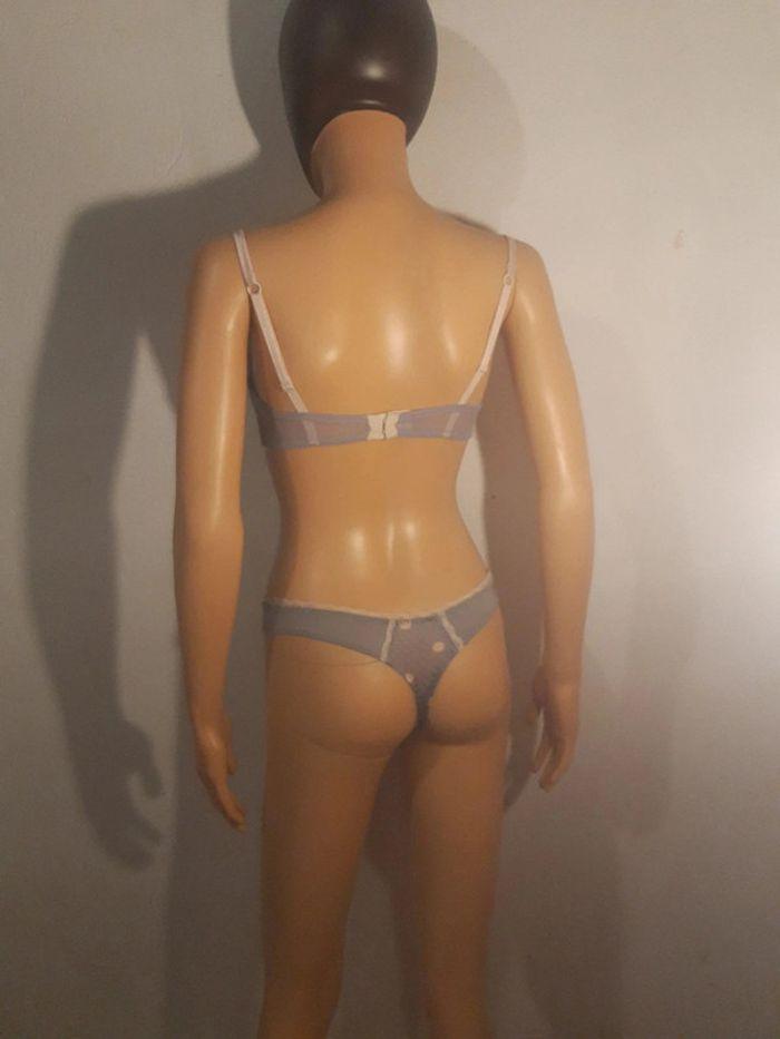 Soutien-gorge gris et couleur nude taille 90B - photo numéro 6