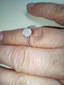 Bague en argent 16mm avec petite pierre rose  pâle de chez Maty