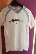 Tee-shirt Nike blanc