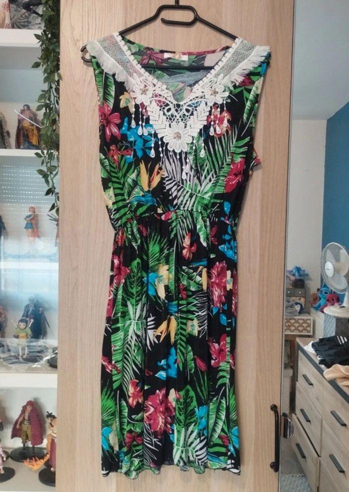 Robe d'été motif tropical vert noir et coloré neuve S&Y - Taille M/L (38-40)