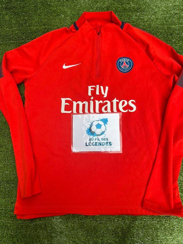 Sweat d’entraînement du PSG - photo numéro 1