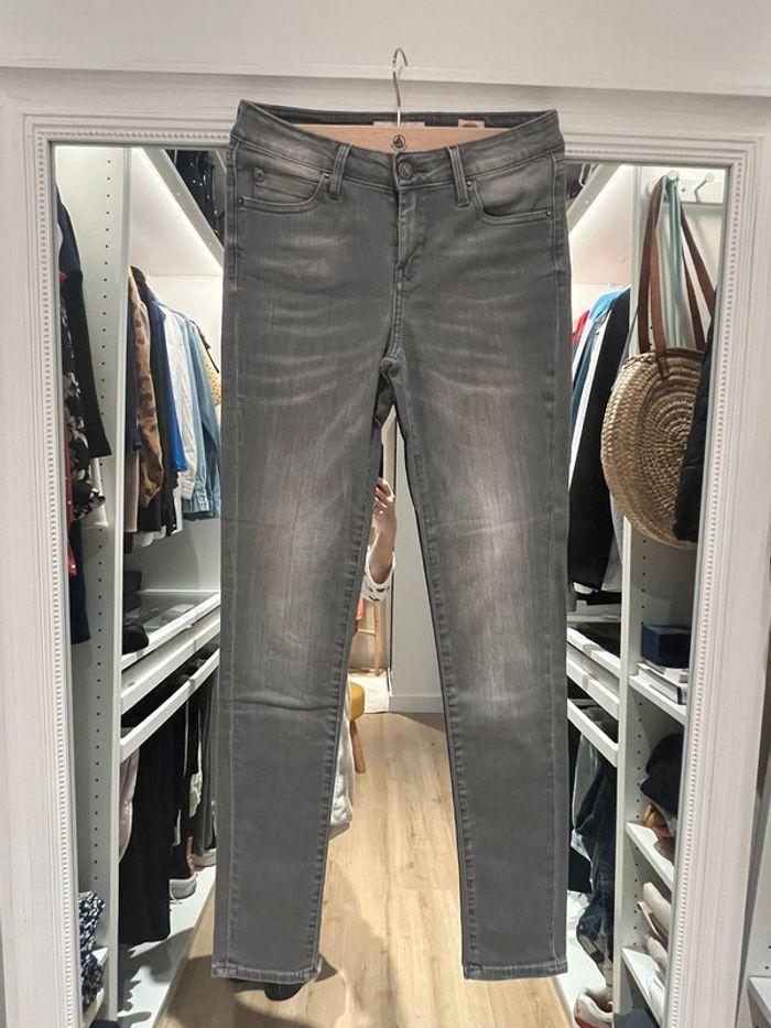 Jean gris anthracite taille 36 - photo numéro 1