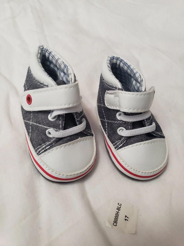 Chaussure taille 17 pour bébé 3 mois fille ou garçon - photo numéro 3