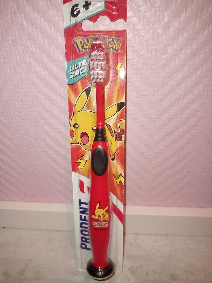 Brosse à dents Pikachu pokémon - photo numéro 2