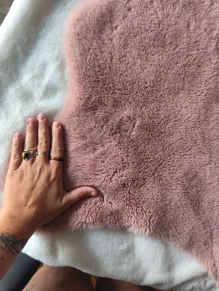 Tapis rose pour une chambre enfant tout doux neuf - photo numéro 3