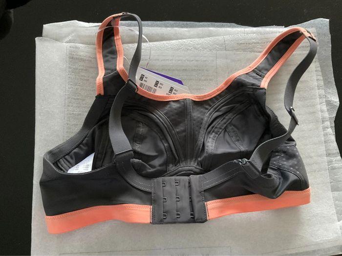 Soutien-gorge sport gris Freya neuf - photo numéro 5