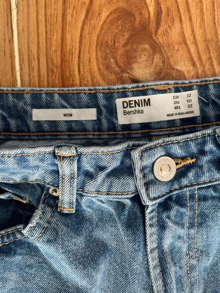 Jean Mom Bershka taille 32 - photo numéro 3