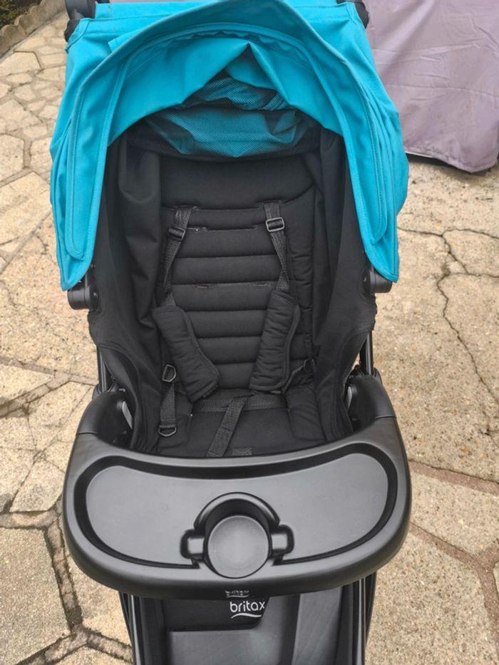 Poussette britax avec base ISOFIX pour cosy (remise en main propre uniquement) - photo numéro 7