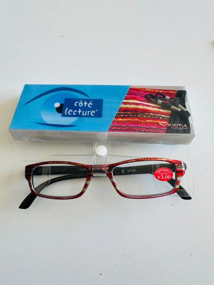 Lunettes de lecture x3,00 - photo numéro 1