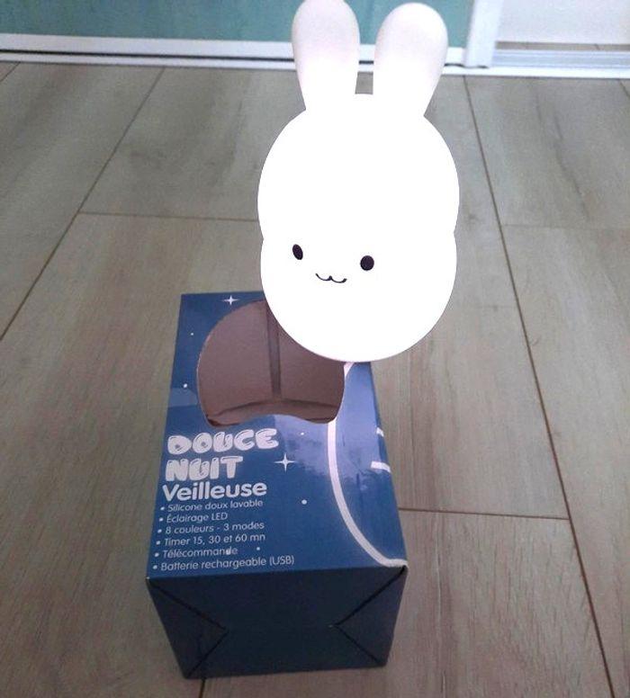 Lapin veilleuse douce nuit lumineuse télécommande - photo numéro 1