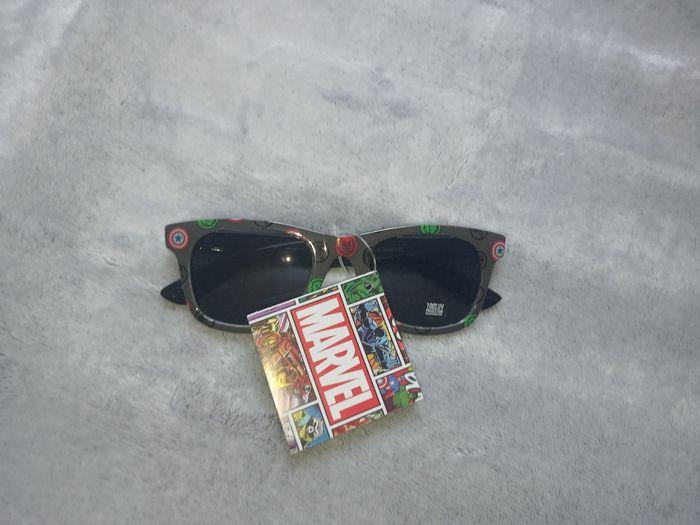 Lunettes de soleil Avengers Marvel - photo numéro 1