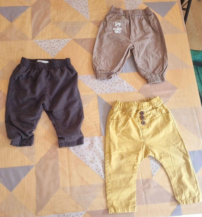 Lot de 3 pantalons ; 6 mois ; très bon état ; bonnes marques - photo numéro 1