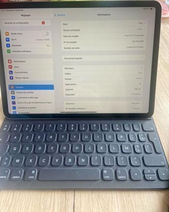 iPad Pro 11 (2018) 256 GB + IPad Pro Smart Keyboard Folio - photo numéro 1