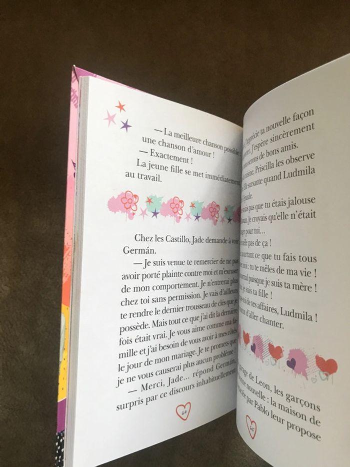 Livre La bibliothèque rose Violetta - photo numéro 4