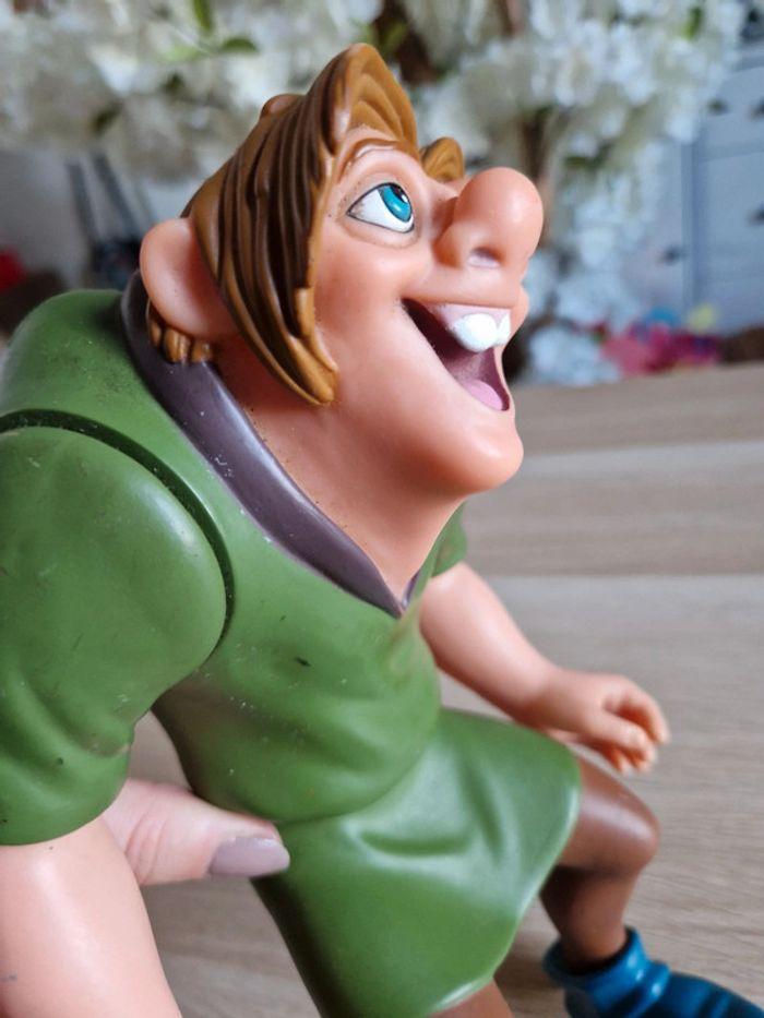 Grande figurine quaismodo disney bossu de notre dame - photo numéro 8