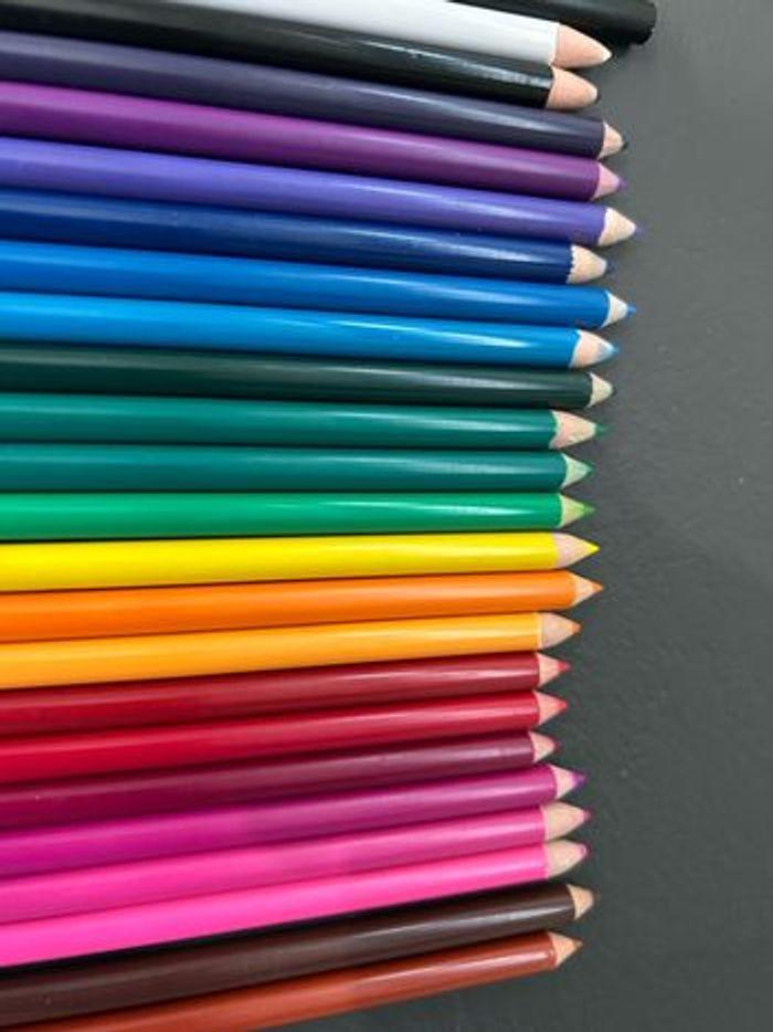 Crayon de couleur - photo numéro 2