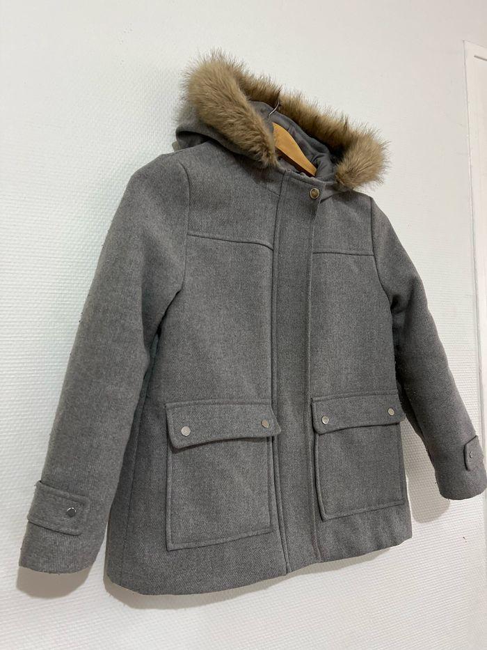 Kiabi 🌸 Manteau gris capuche fourrure - photo numéro 2