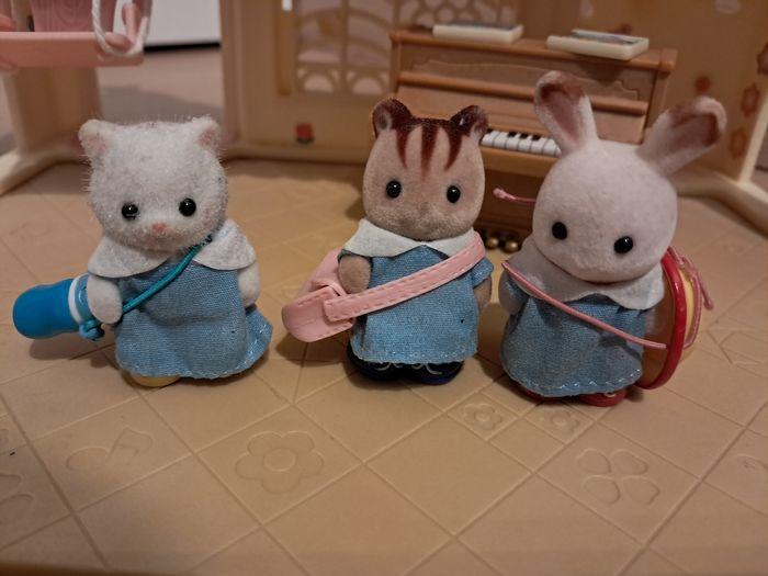 Crèche et accessoires  sylvanian families - photo numéro 3