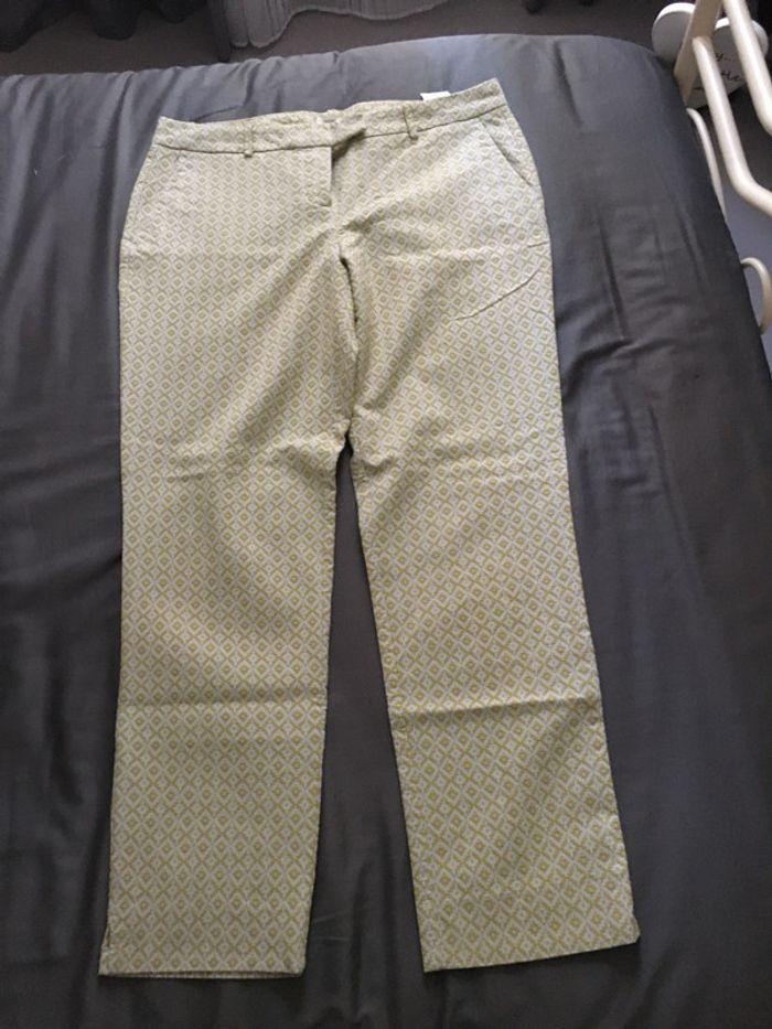 Pantalon motif vert - photo numéro 1