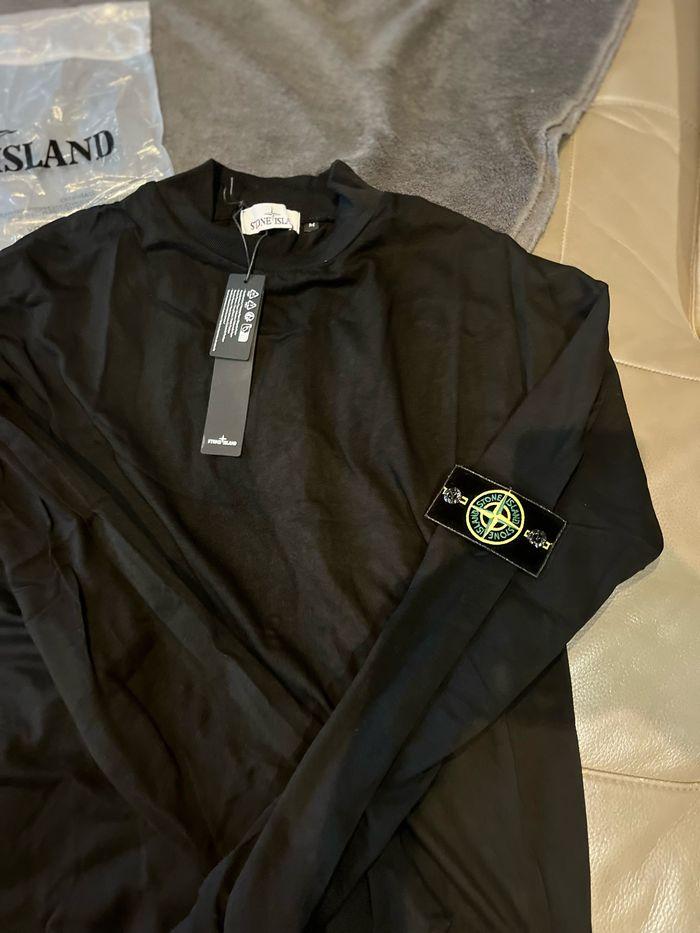 Pull stone island taille M - photo numéro 2