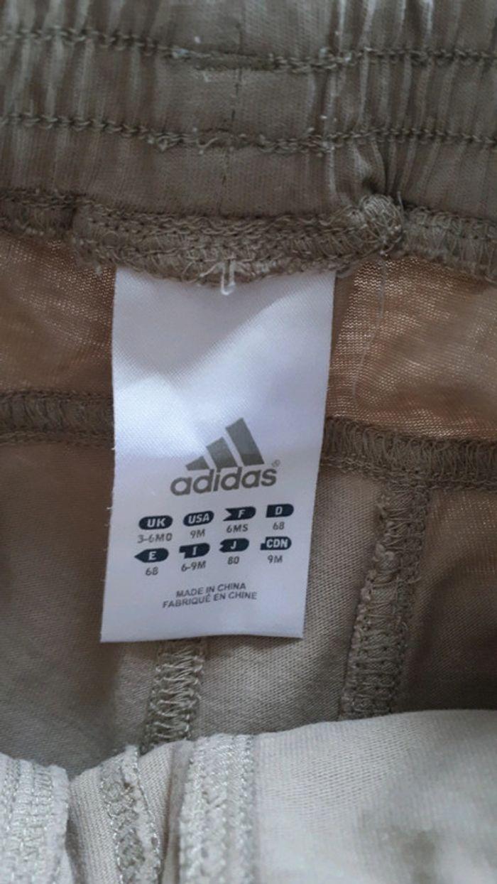 Short garçon sable blanc vert Adidas 6 mois - photo numéro 3