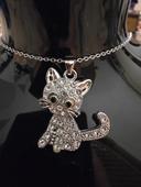 Magnifique collier neuf  acier Pendentif chat en acier inoxydable