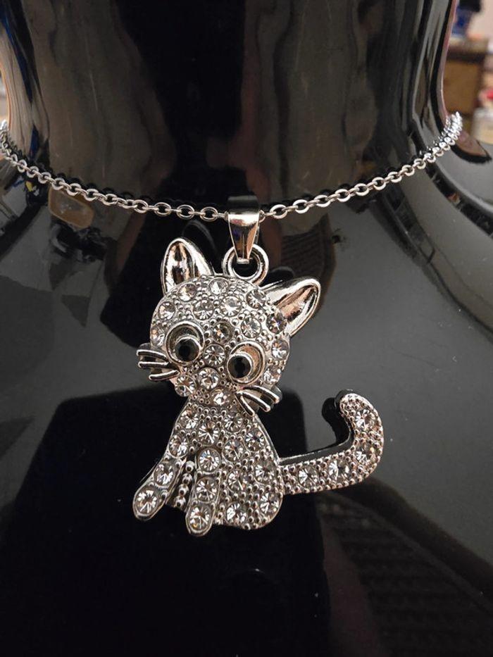 Magnifique collier neuf  acier Pendentif chat en acier inoxydable - photo numéro 1