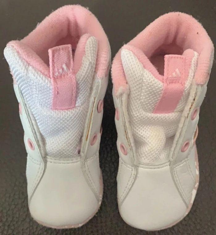 🛑chaussure bébé adidas🛑T18 - photo numéro 1