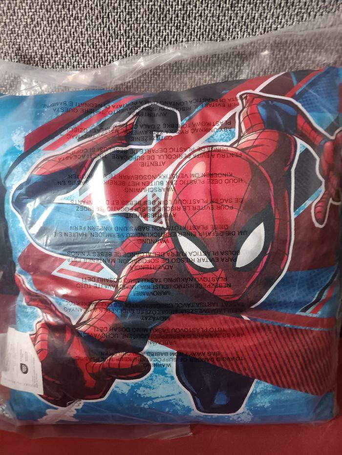 Coussin spiderman - photo numéro 2