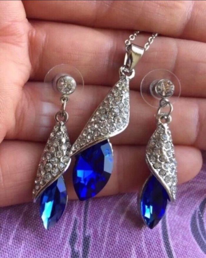 🌹Ensemble Bijoux Collier Pendentif Paires Boucles D’oreilles Pendants Cristal Bleu Royale - photo numéro 4