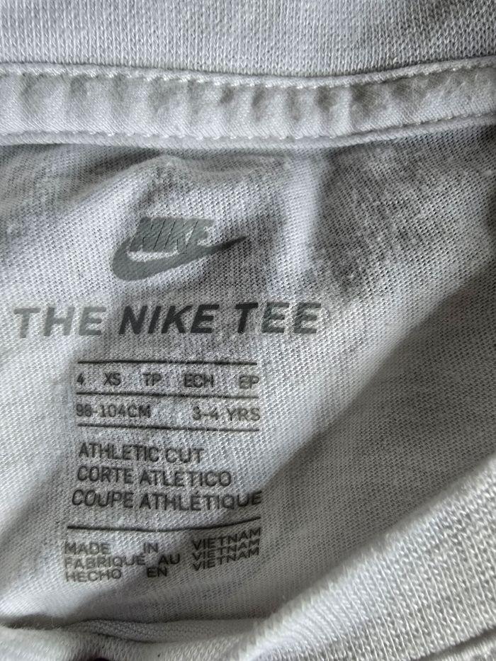 Lot 2 tee-shirts nike - photo numéro 2