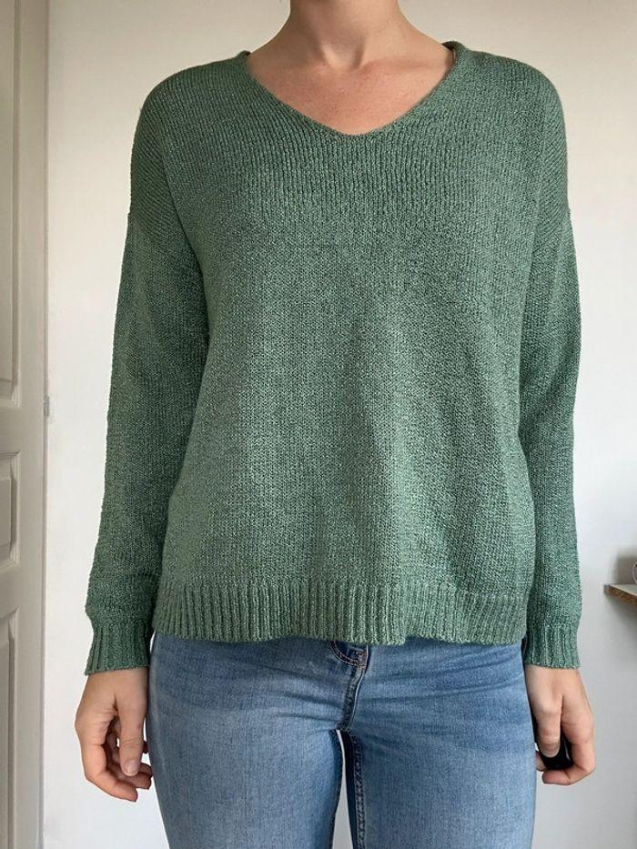 Pull maille col V vert Kiabi taille 38 💖 - photo numéro 1