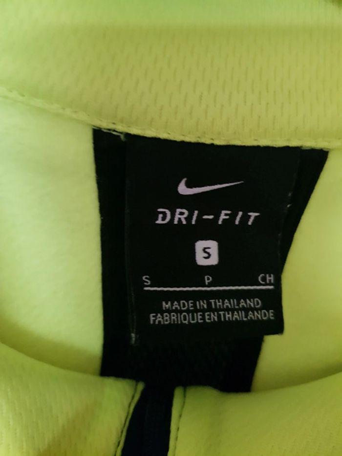 Sweat nike dry fit  tailleS - photo numéro 5