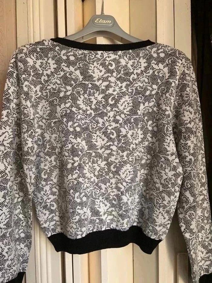 Pull noir et blanc Primark taille 42 - photo numéro 3