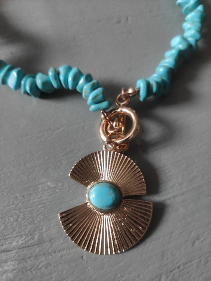 Magnifique bijou collier  neuf turquoise et doré - photo numéro 1