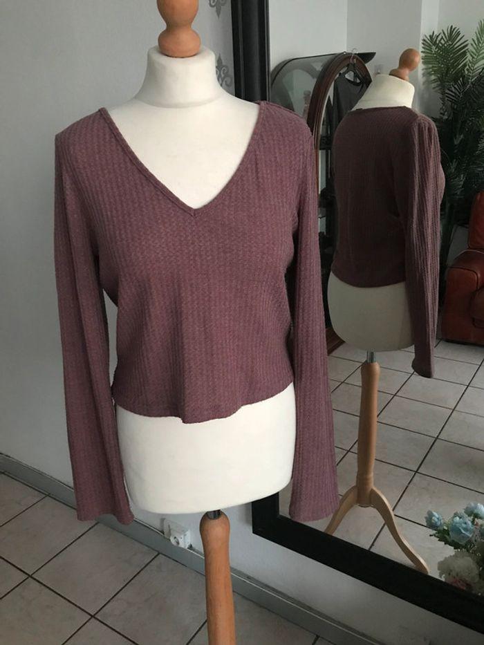 Pull col en V mailles fines mauve 44 🔷 - photo numéro 1