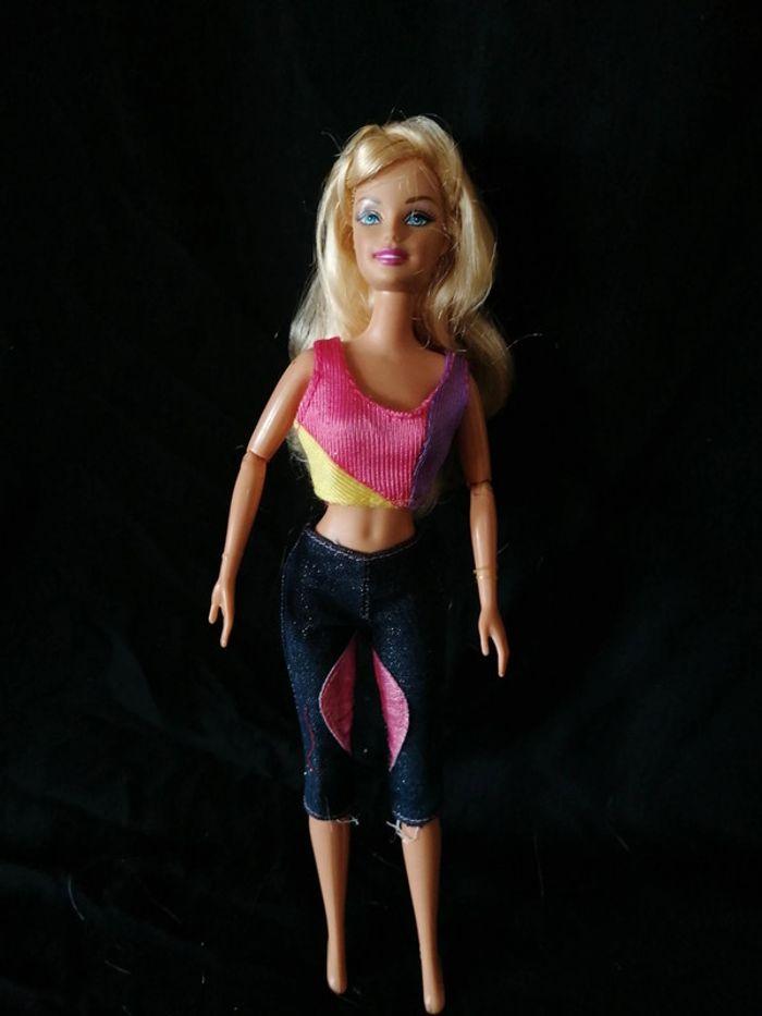 Poupée Barbie articulée - photo numéro 1