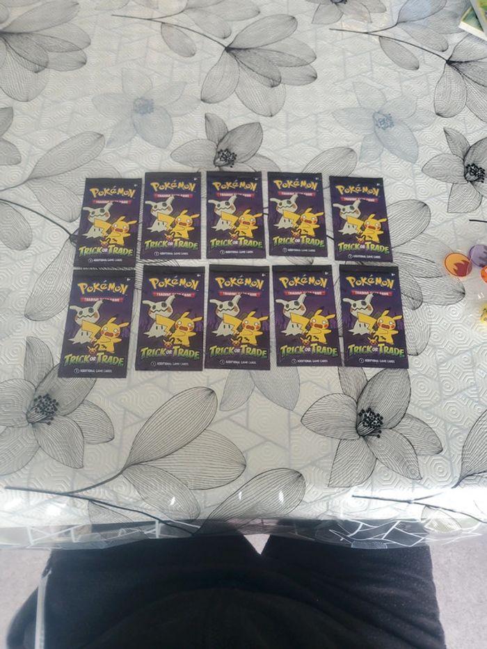 Lot de 10booster pokemon trick or trade 2023 USA