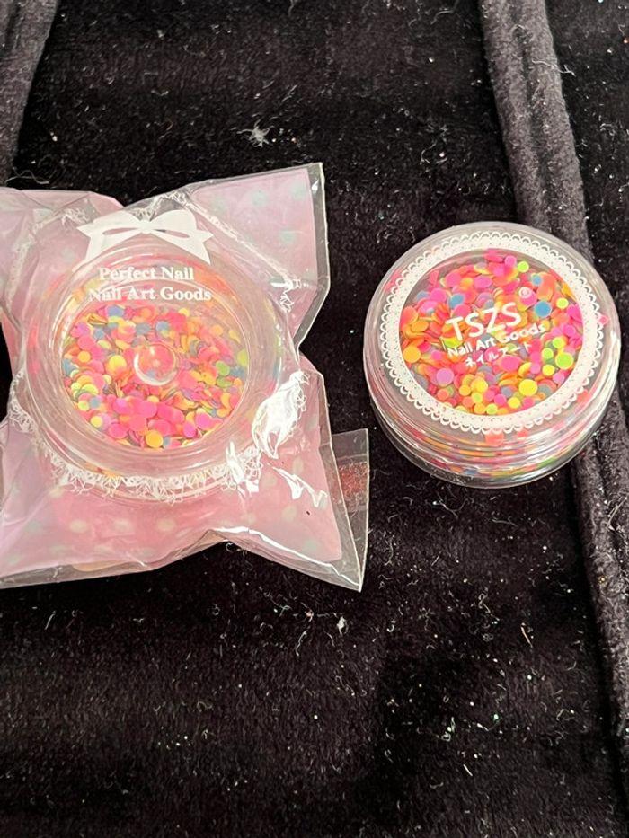 Lot paillettes multicolores